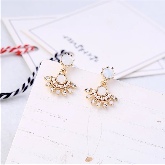 Jewelry - Crystal Drop Earrings